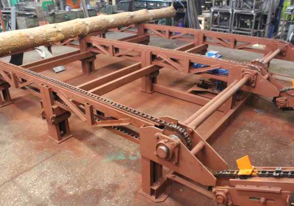 Накопитель для бревен